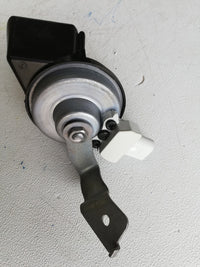 Mercedes-Benz C -Class E-Class Klaxon, Tweeter, Air horn 2013, W204, CLS, C218, W212, C180 High Tone Signal Horn
