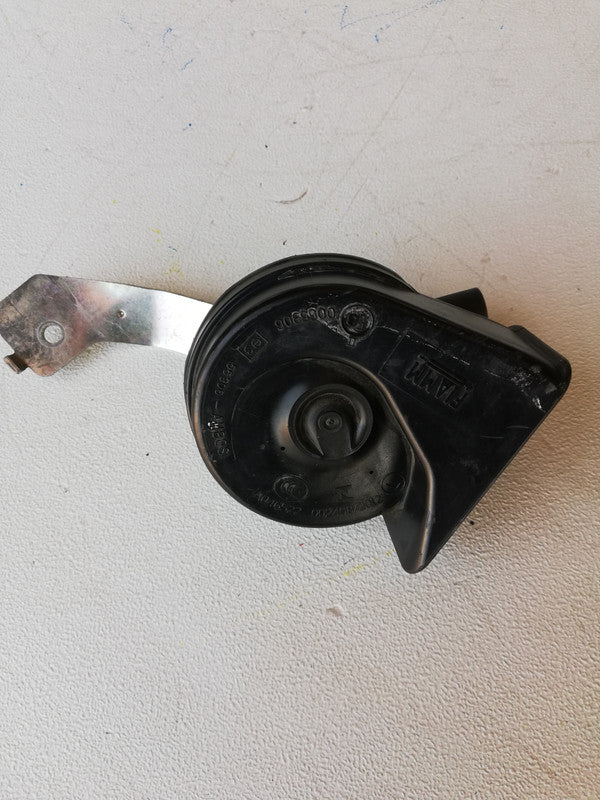Mercedes-Benz GLA CLA Klaxon, Tweeter, Air horn X156, C117, X117, W117 Front Left Signal Horn