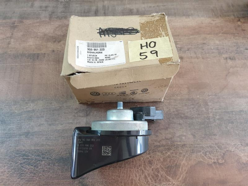 Original New Volkswagen Klaxon Tweeter Air Horn Passat Golf Polo 6 Signal Horn