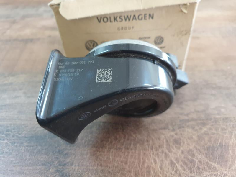 Original New Volkswagen Klaxon Tweeter Air Horn Passat Golf Polo 6 Signal Horn