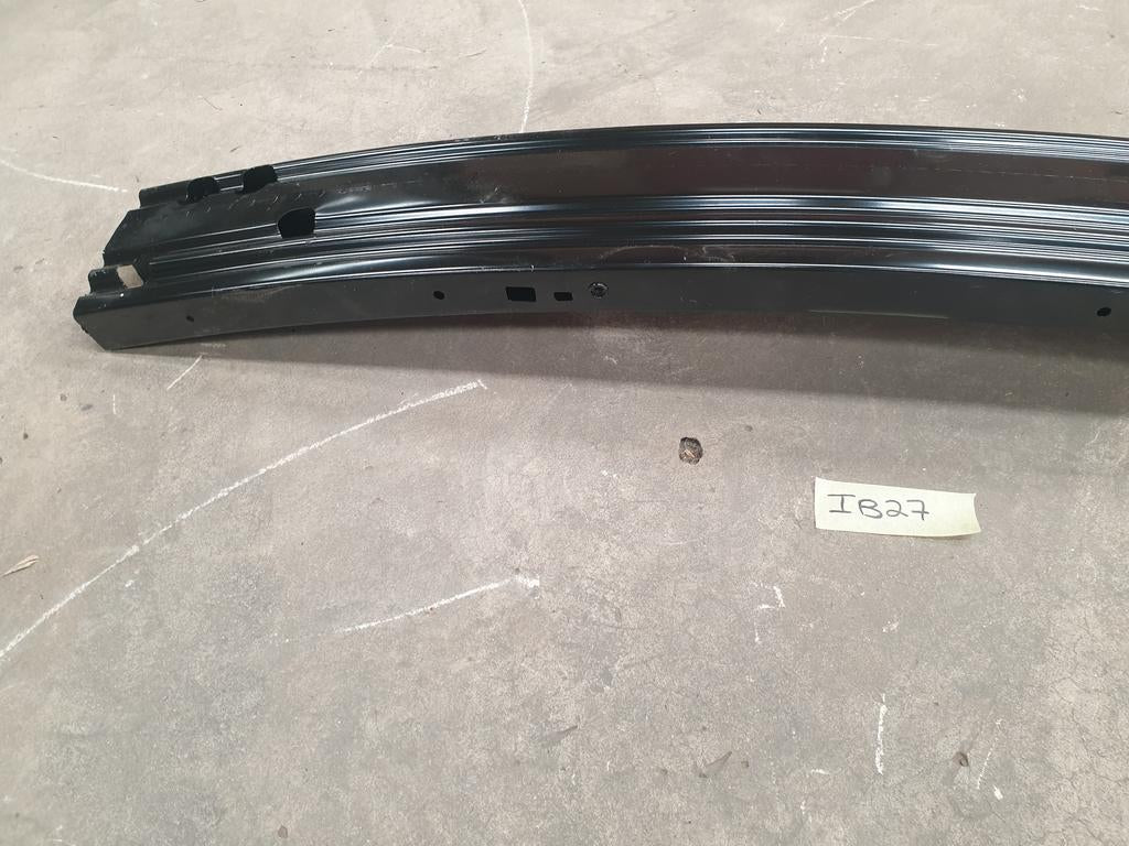 Original New Nissan X-Trail Front Bumper Carrier