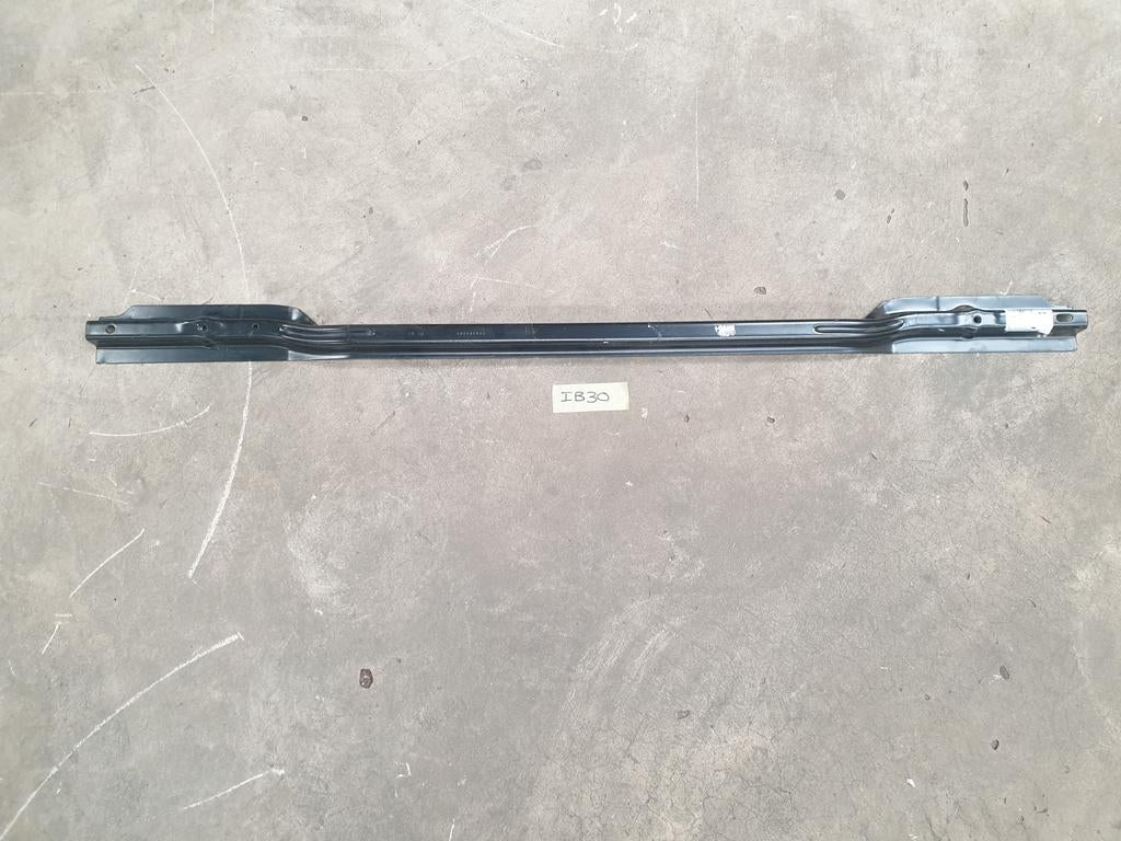 Original New Volkswagen Amarok Front Upper Slam Tray