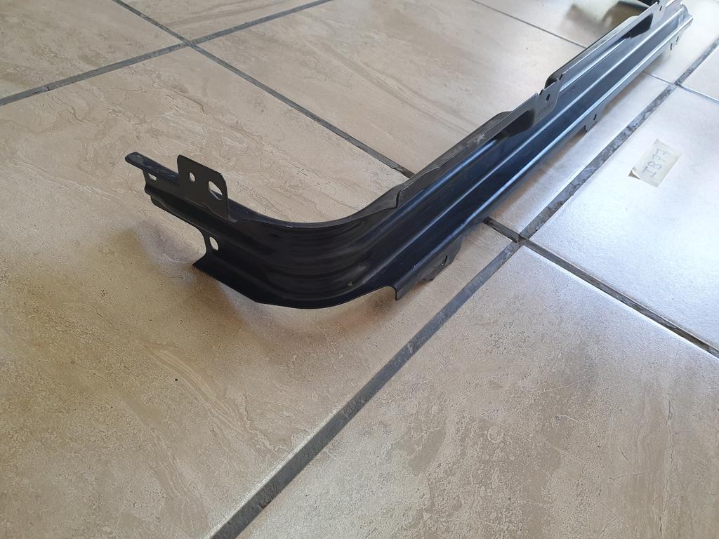 Original New Mercedes-Benz V-Class Vito W447 Lower Front Crossmember