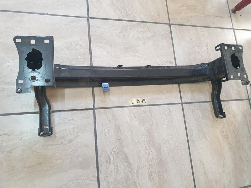 Original Used Volkswagen Touran Front Bumper Reinforcement