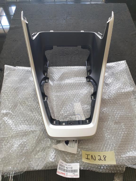 Toyota Rav4 Interior Centre Console Bracket / Gear Seat Panel