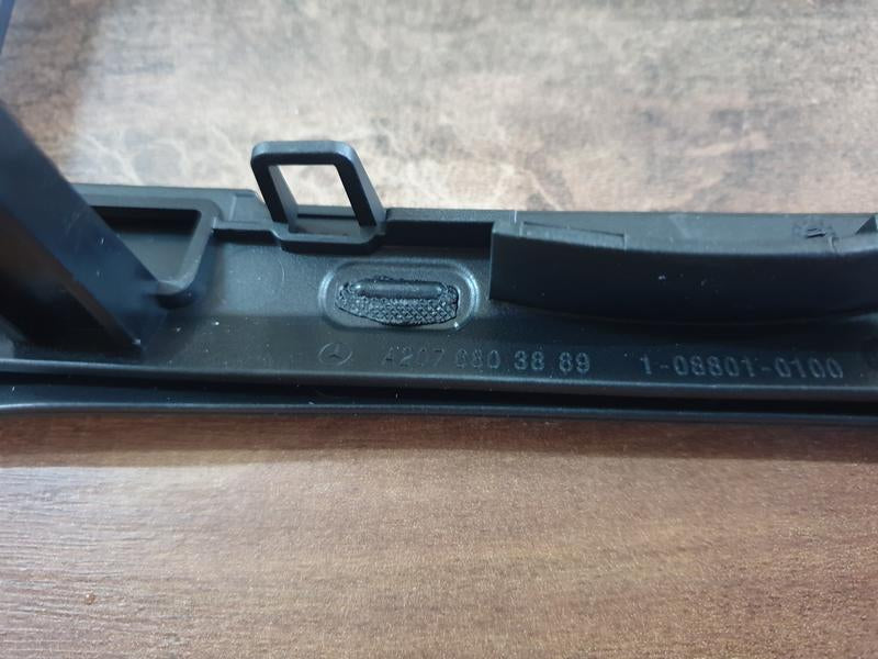 Original New Mercedes-Benz E-Class W207 Air Conditioner Control Module Surround Cover