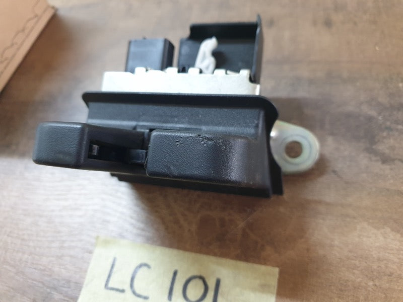 Original Used Volkswagen Polo Boot Lid Lock