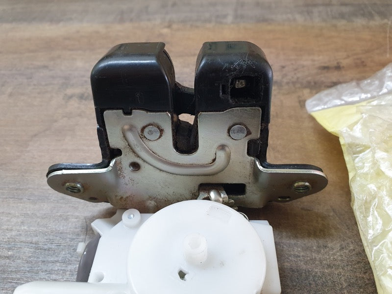 Original Used Honda HR-V Comfort Boot Lid Lock