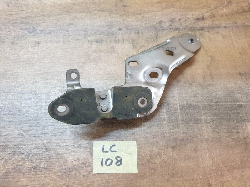 Original Used Peugot 108 Rear Boot Lid Tailgate Lock Striker