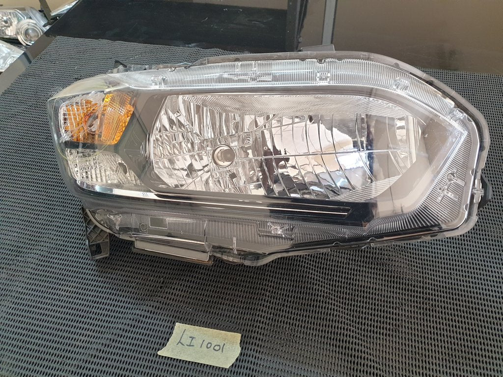 Honda Amaze Right Headlight