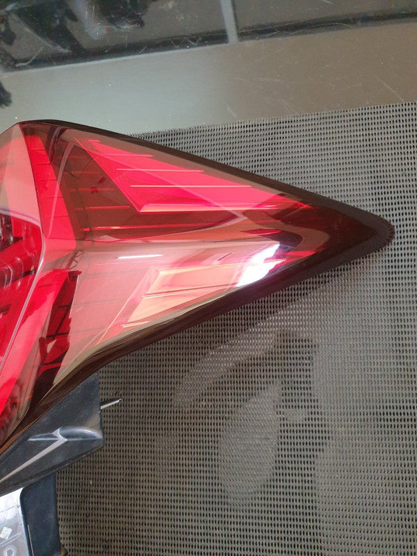 Mitsubishi Pajero Right Taillight