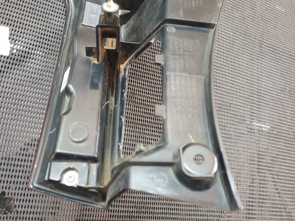 Mitsubishi Pajero Right Taillight