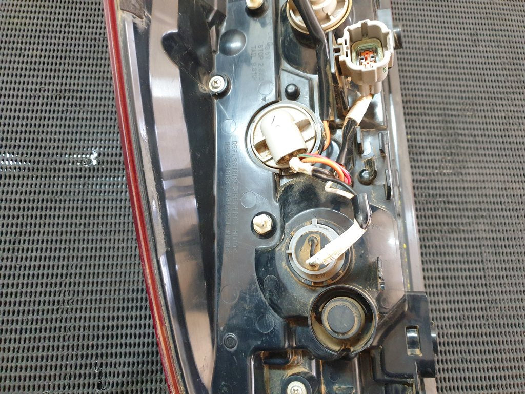 Nissan Navara Right Taillight