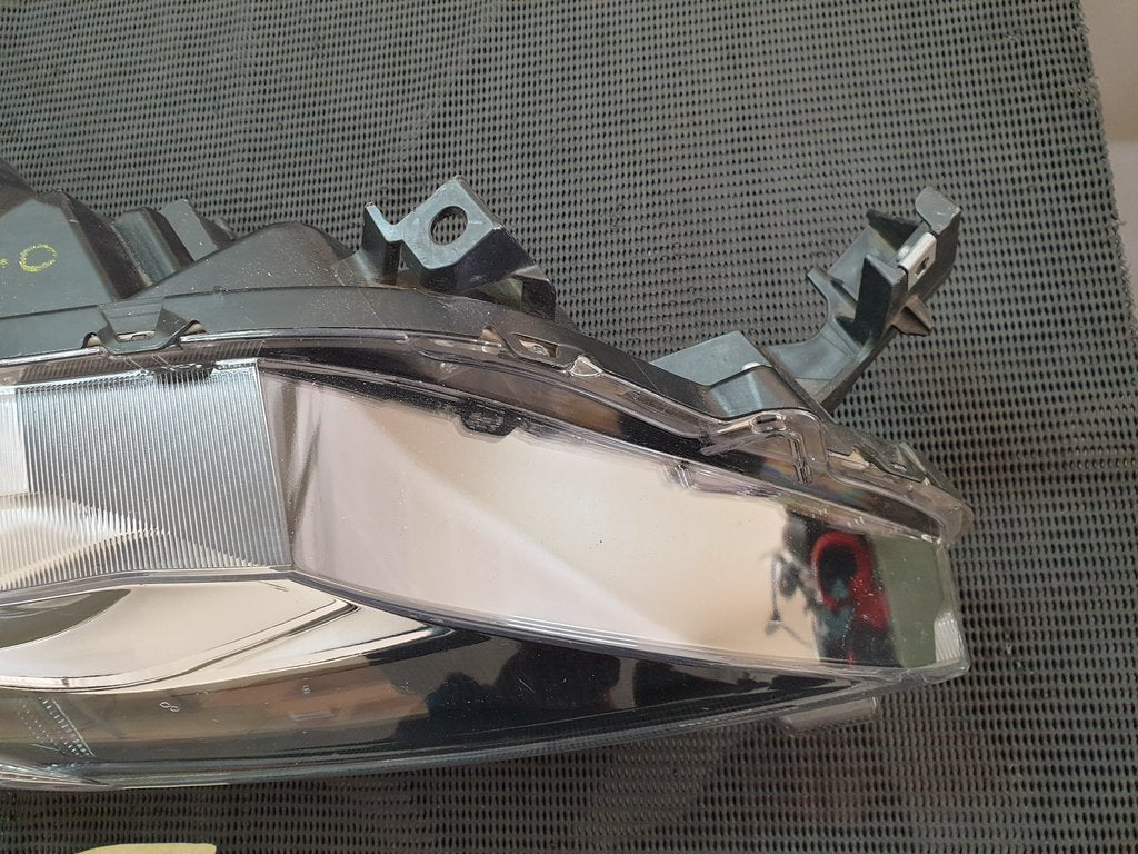 Mitsubishi Eclipse Cross Right Headlight