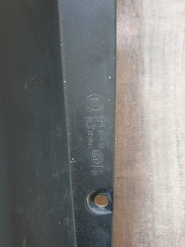 Mercedes-Benz Viano Left Taillight