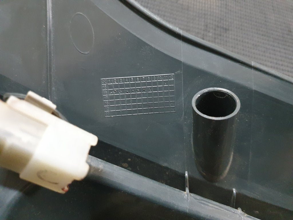 Mahindra KUV100 Right Taillight