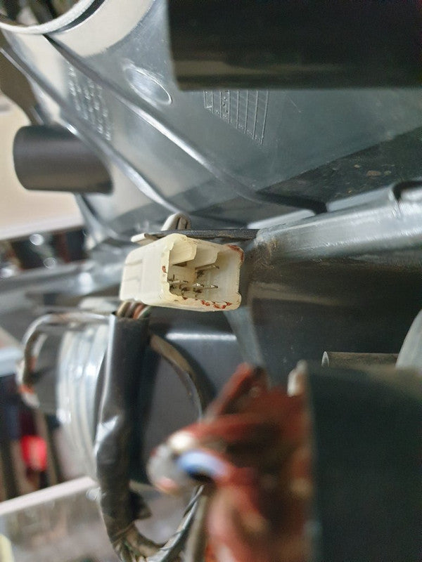 Mahindra KUV100 Right Taillight
