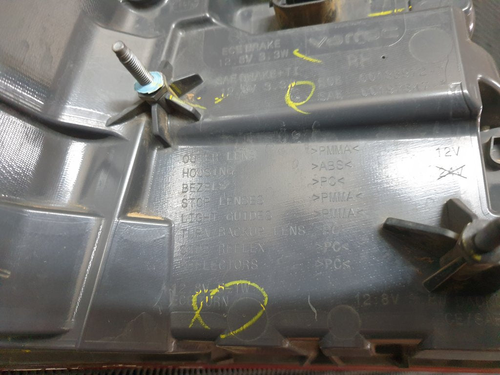 Mercedes-Benz GLE W166 AMG Right Taillight