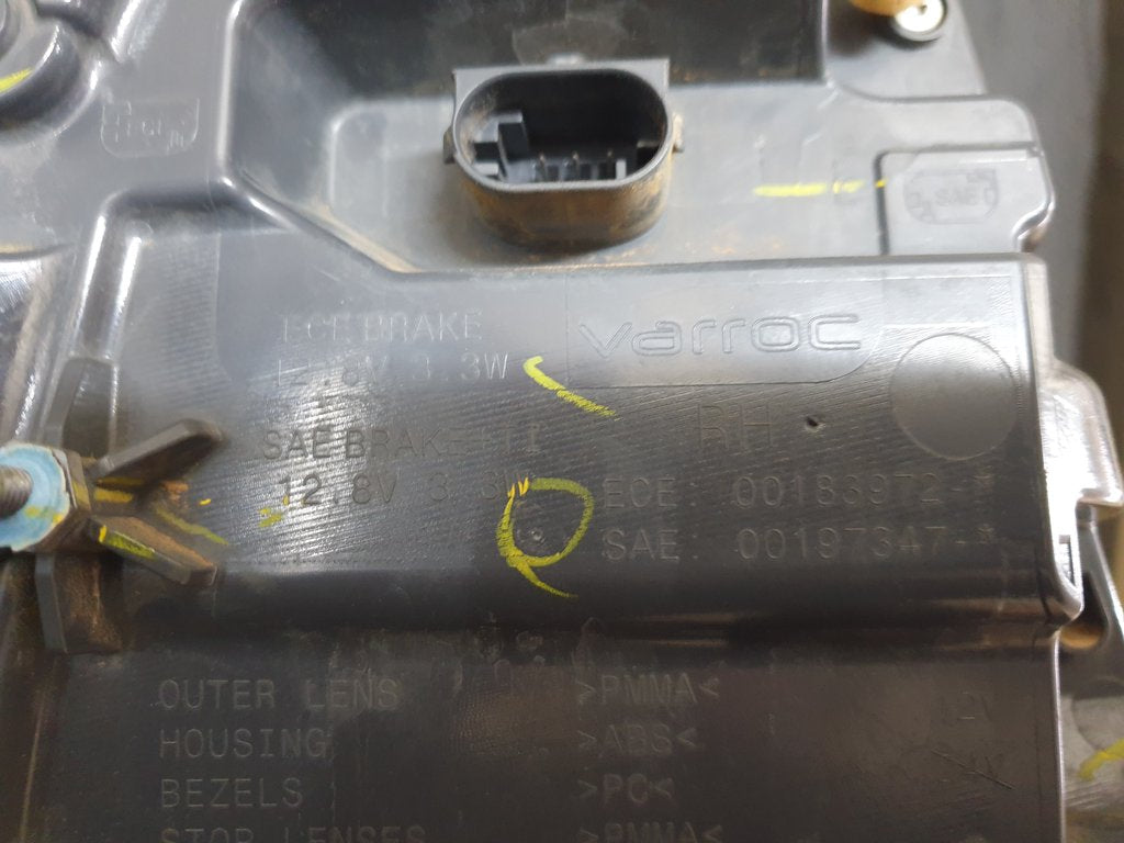 Mercedes-Benz GLE W166 AMG Right Taillight