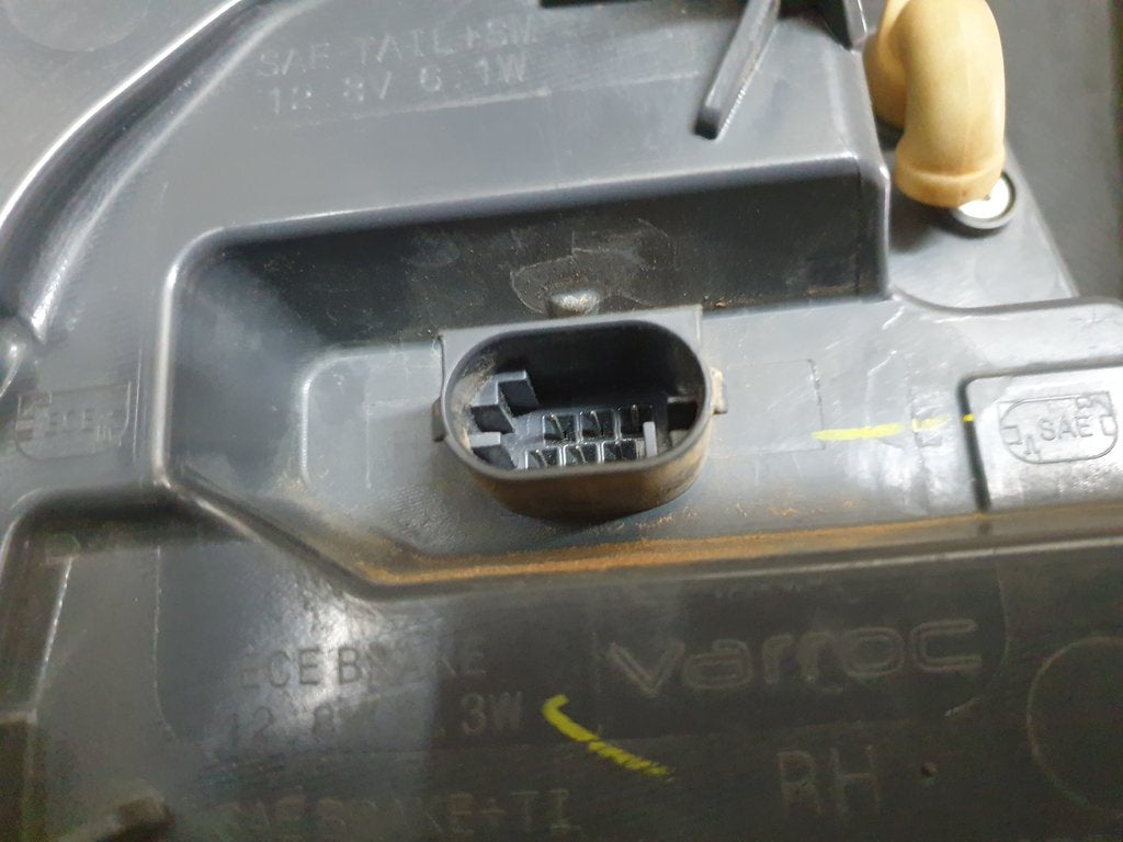 Mercedes-Benz GLE W166 AMG Right Taillight