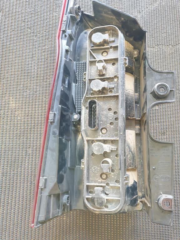 Mercedes-Benz V-Class Vito W447 Right Taillight