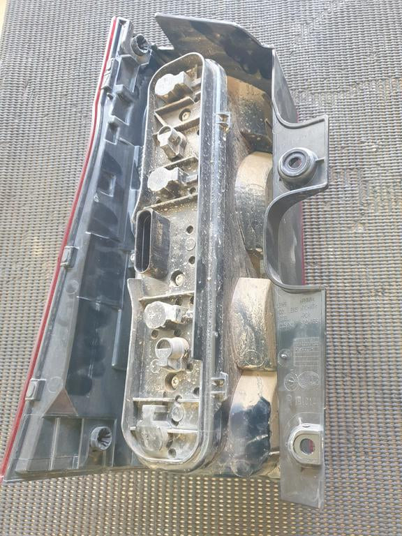Mercedes-Benz V-Class Vito W447 Right Taillight