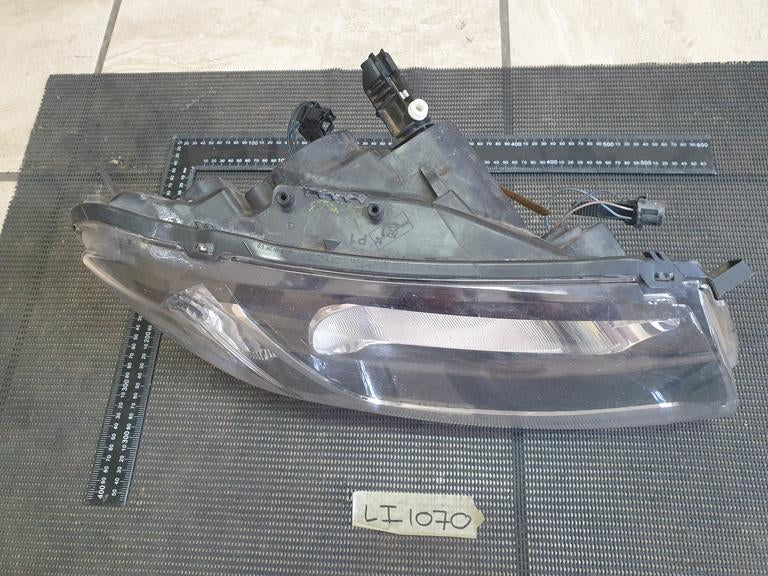 Renault Sandero Right Headlight