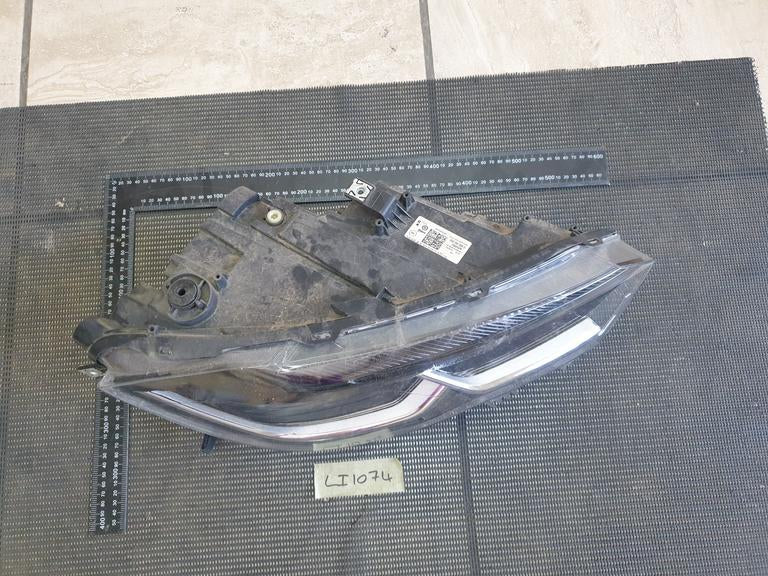 Volkswagen Polo Right Headlight