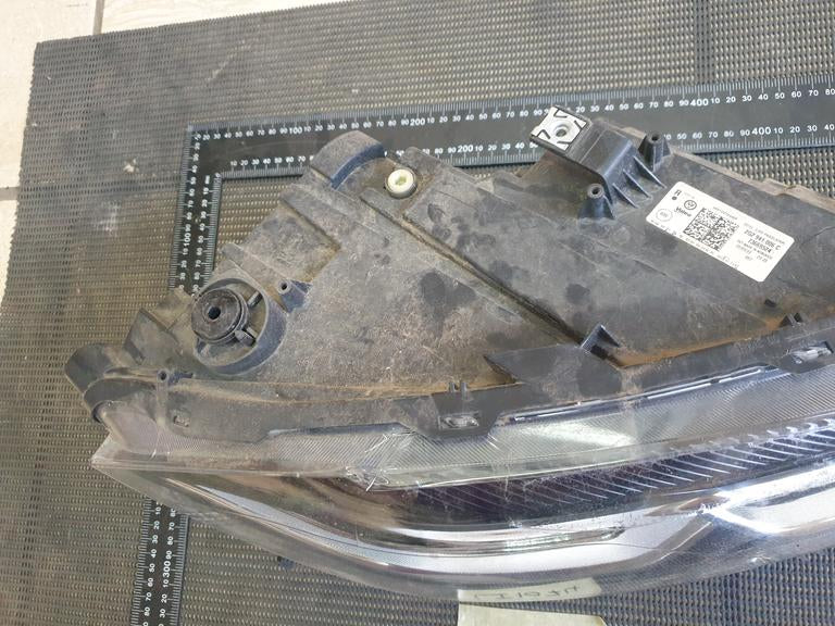 Volkswagen Polo Right Headlight
