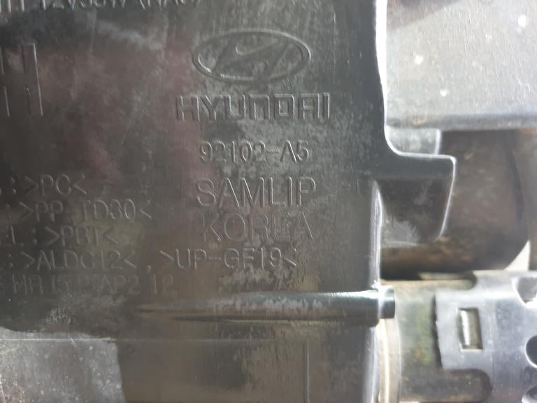 Hyundai i30 Premium Right Headlight