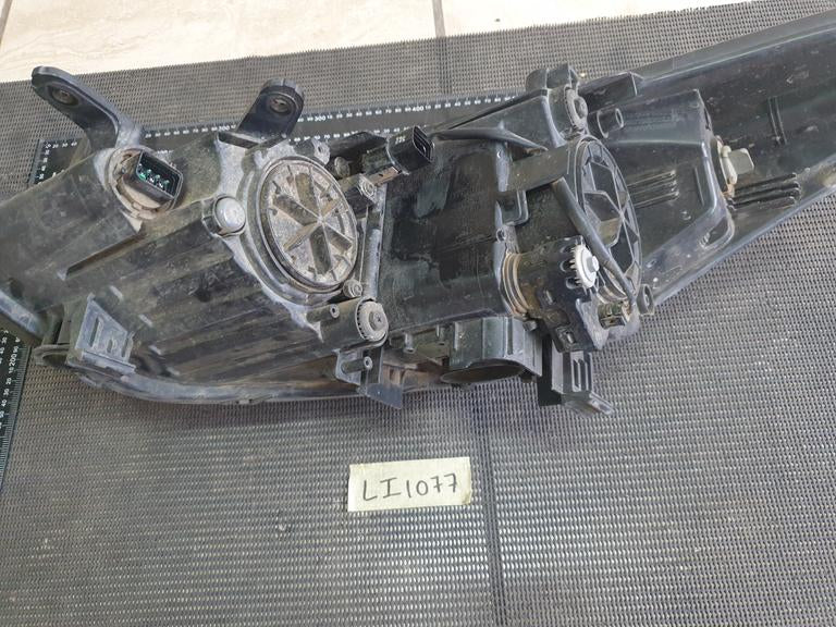 Hyundai i30 Premium Right Headlight