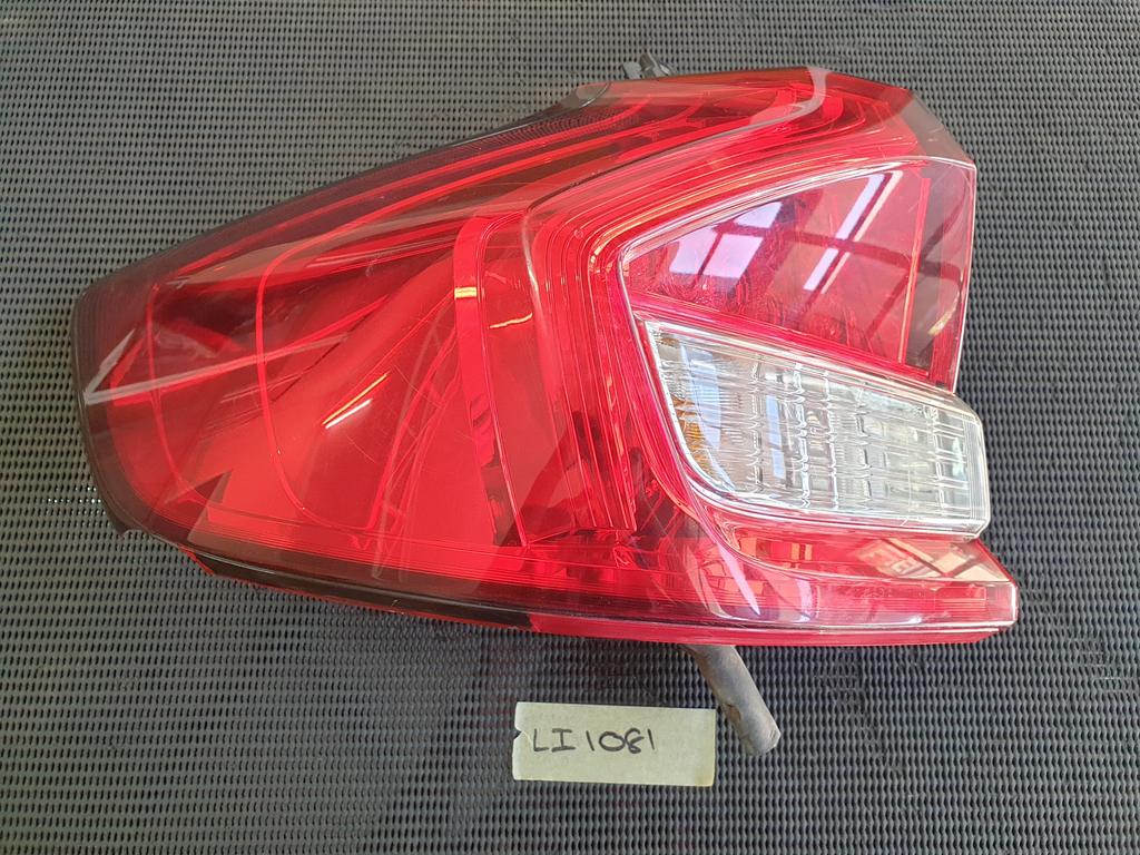 Suzuki Ertiga Toyota Rumion Left Outer Taillight