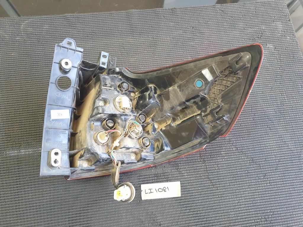 Suzuki Ertiga Toyota Rumion Left Outer Taillight