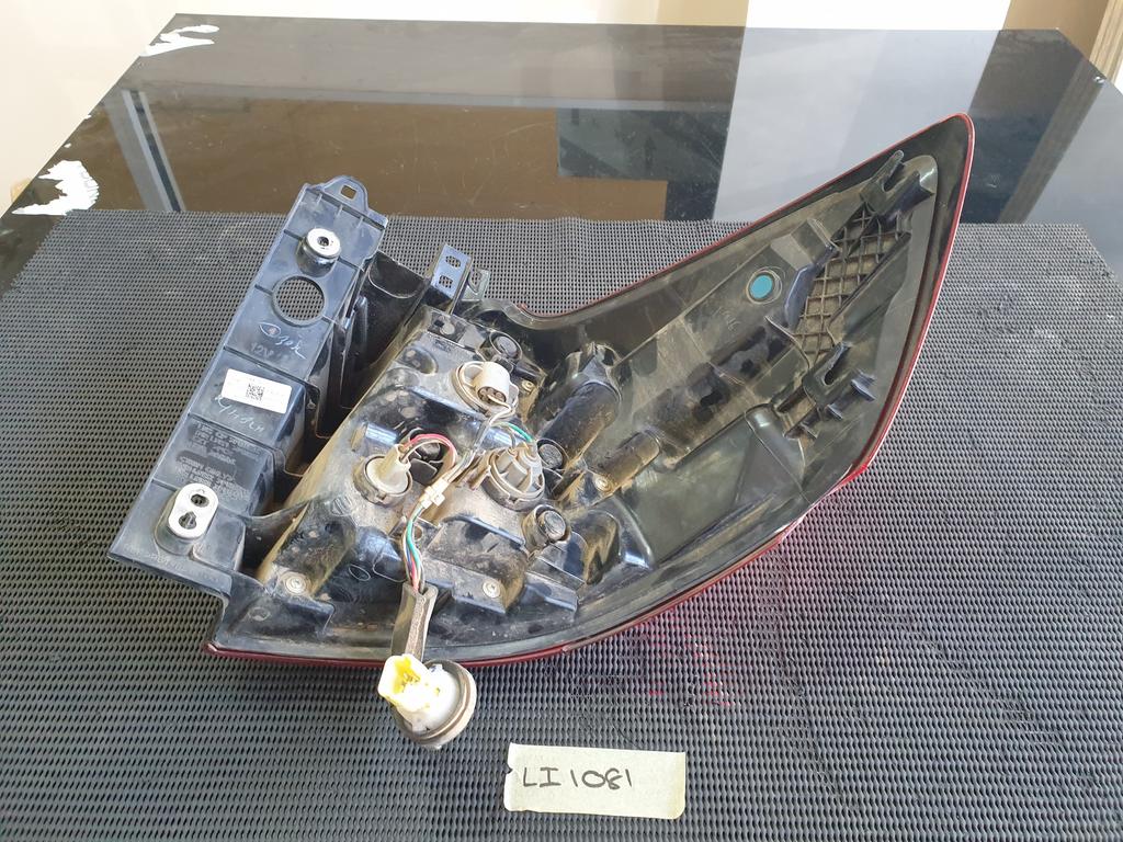 Suzuki Ertiga Toyota Rumion Left Outer Taillight