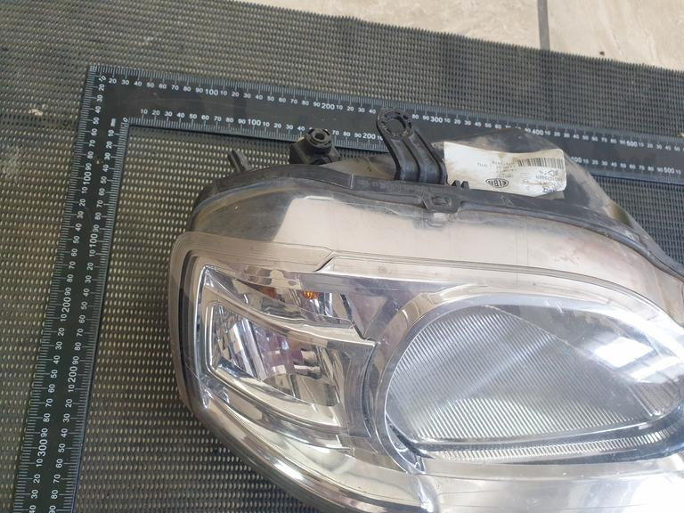 Nissan NP200 Right Headlight