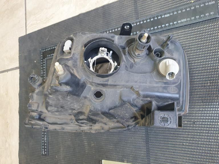 Nissan NP200 Right Headlight