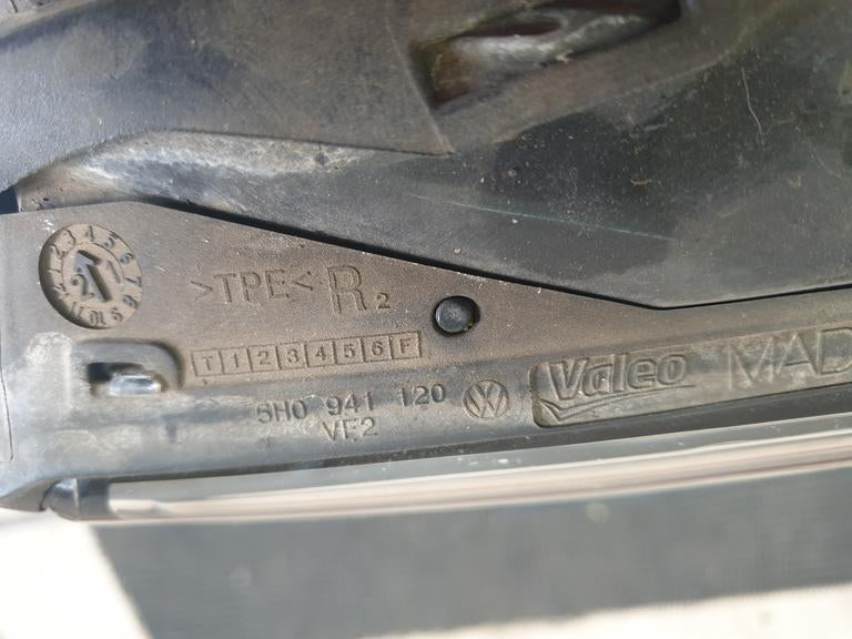 Volkswagen Golf MK8 Right Headlight