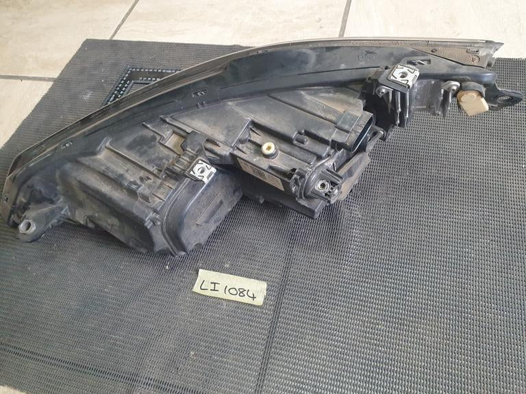 Volkswagen Golf MK8 Right Headlight