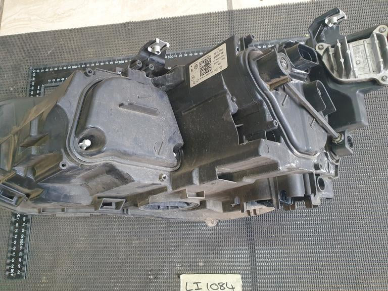 Volkswagen Golf MK8 Right Headlight