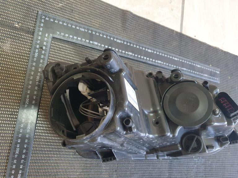 Volkswagen Polo Left Headlight