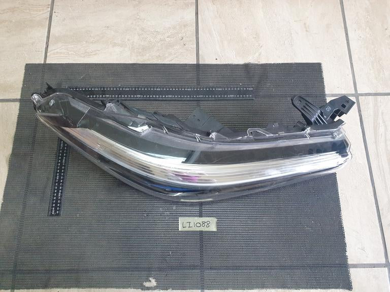 Toyota Corolla Cross Right Headlight