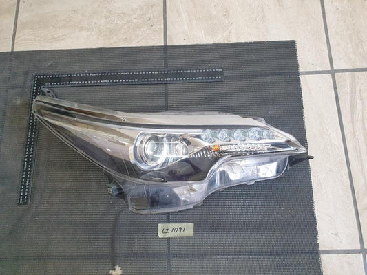 Toyota Fortuner Right Headlight