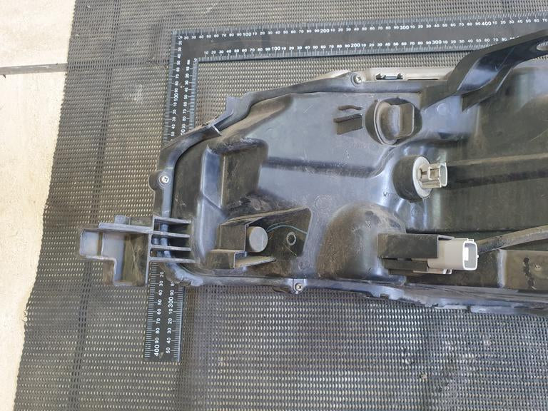 Toyota Fortuner Right Headlight