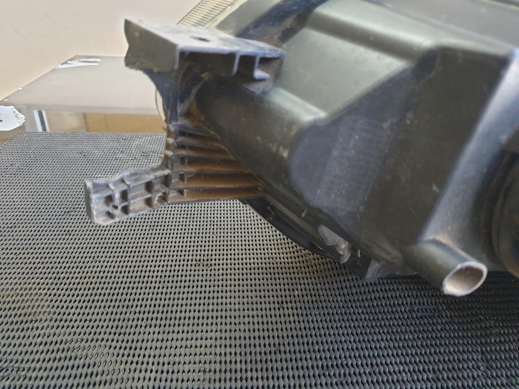 Renault Triber Right Headlight