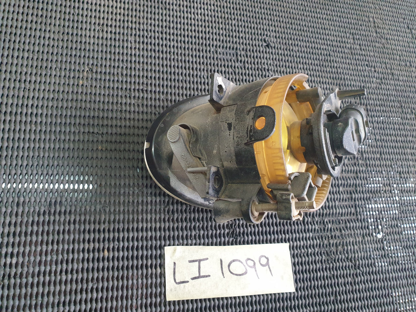 Volkswagen Amarok Double Cab Stripping For Parts