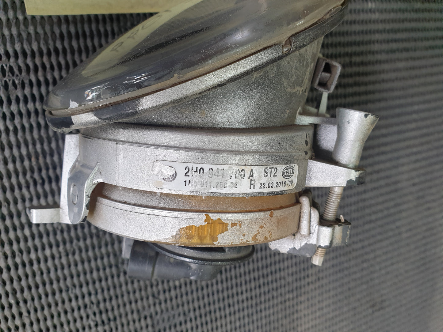 Volkswagen Amarok Double Cab Stripping For Parts