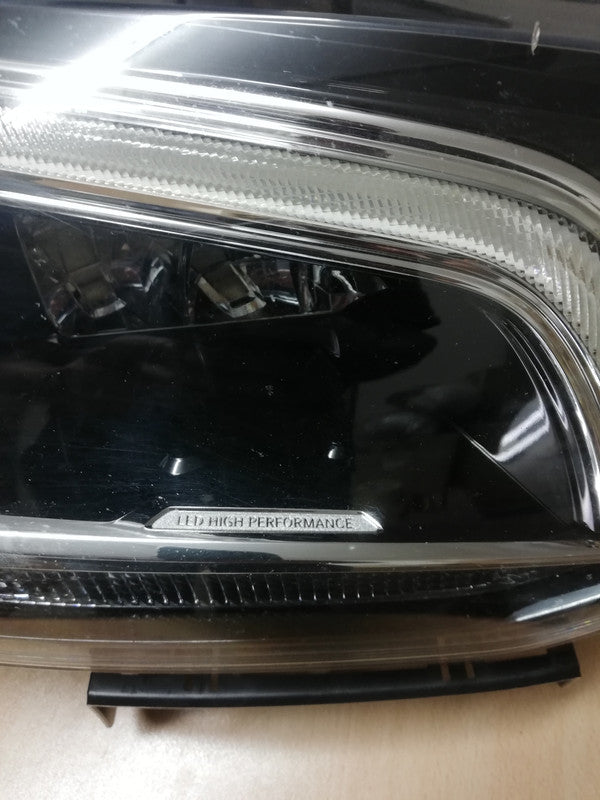 Mercedes-Benz X-Class W470, 2019 Right Headlight
