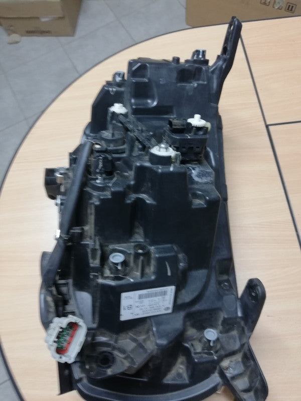 Mercedes-Benz X-Class W470, 2019 Left Headlight