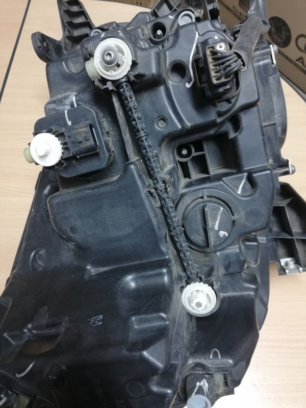 Mercedes-Benz X-Class W470, 2019 Left Headlight