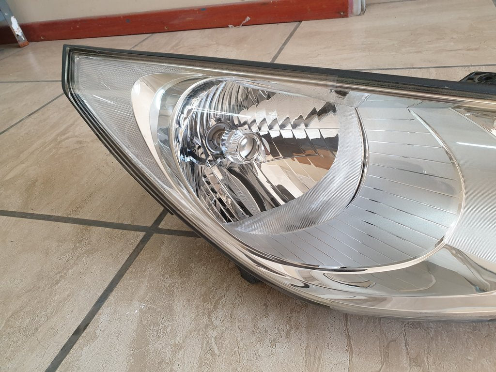 Hyundai ix35 2011 Right Headlight